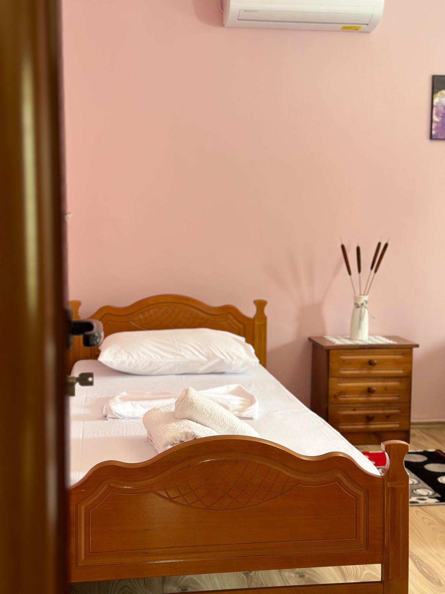 Vjosa Guest House Memaliaj Εξωτερικό φωτογραφία